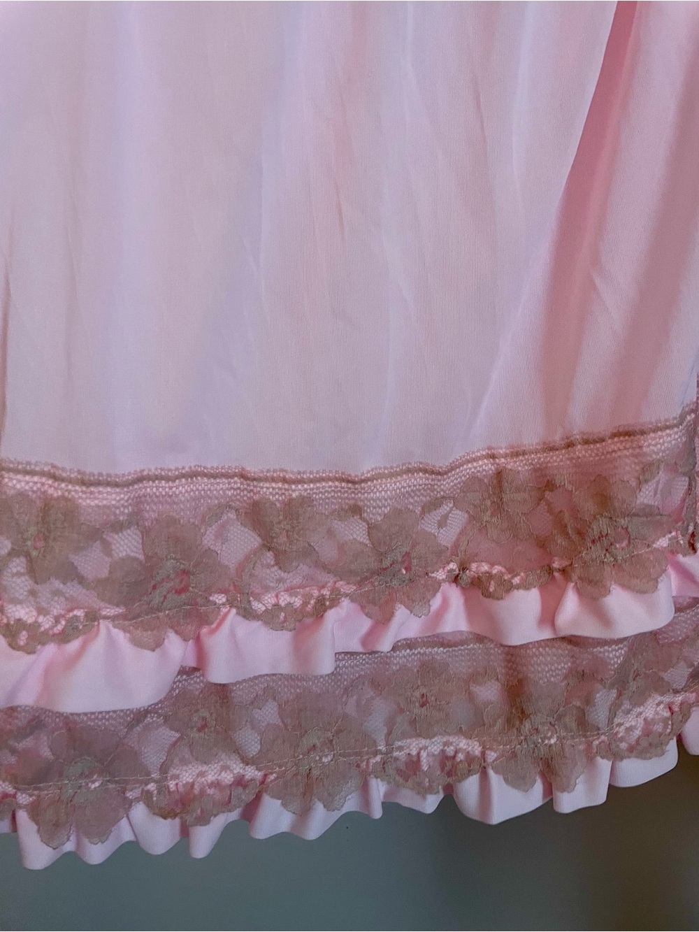 1960s  Pink Lace Trim Half Slip Bridal Trousseau - Picture 2 of 6